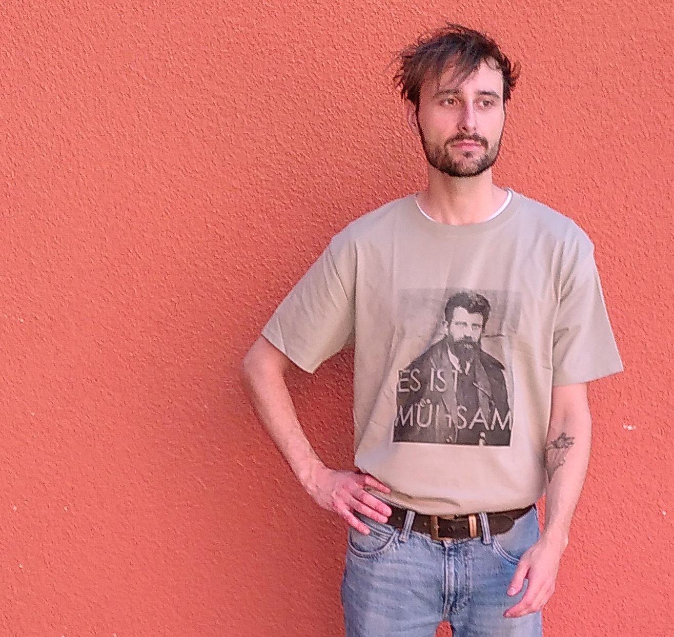 Es ist Mühsam - Shirt